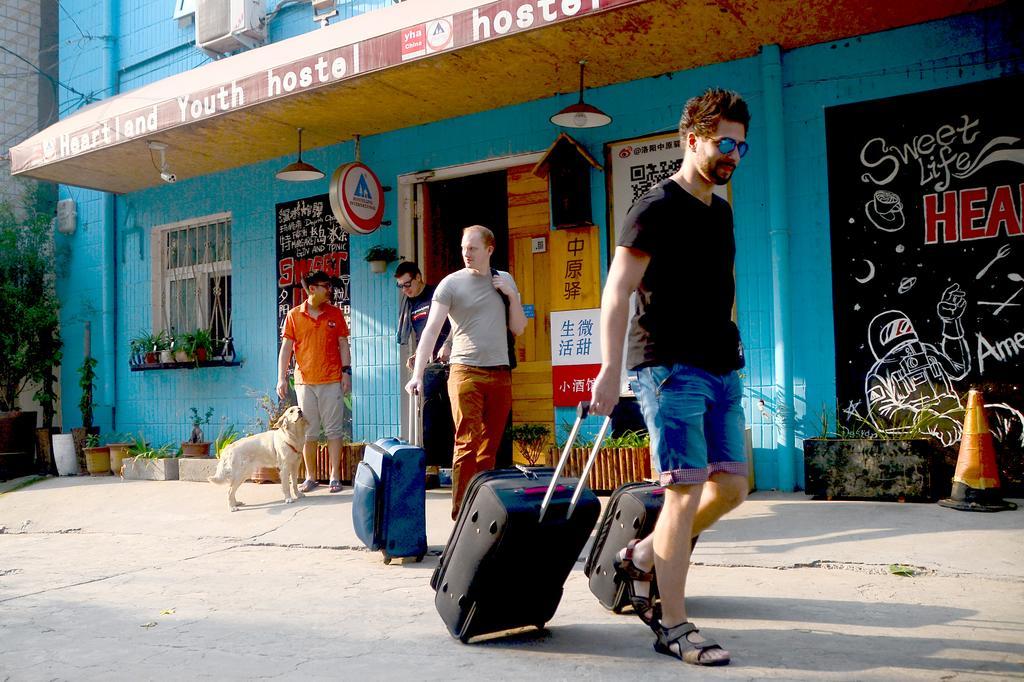 Luoyang Heartland International Youth Hostel Экстерьер фото