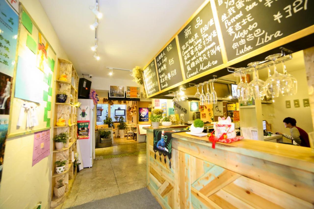 Luoyang Heartland International Youth Hostel Экстерьер фото